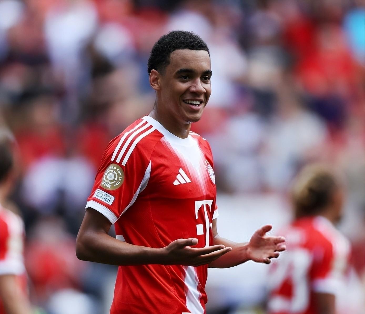 穆古鲁扎新星战术调整表现惊艳,拜仁未来可期! 穆古鲁扎新星战术调整表现惊艳,拜仁未来可期!