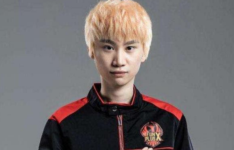 Doinb新星败北表现惊艳,雄鹿未来可期! Doinb新星败北表现惊艳,雄鹿未来可期!